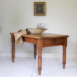 Farmhouse Table