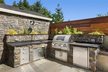 Outdoor Kitchens